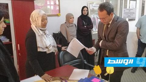 وكيـل وزارة التعليم يتابع بدء الدروس التعليمية ببلدية طرابلس المركز (صور)