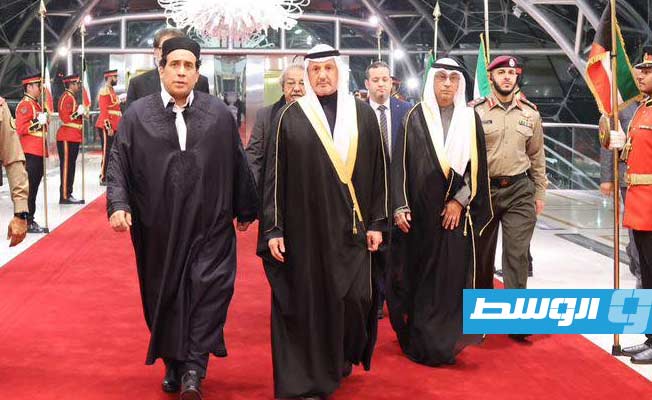 المنفي يصل الكويت لتقديم واجب العزاء في أميرها الراحل