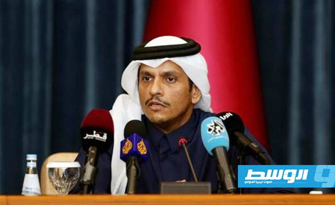 وزير الخارجية القطري يدعو إلى «وقف تطبيع» العلاقات مع النظام السوري