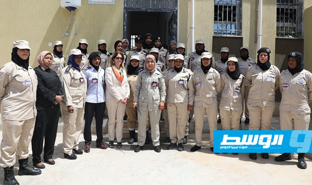 وليامز تزور مركز الشرطة النسائية في بنغازي وتلتقي المجلس التسييري للبلدية