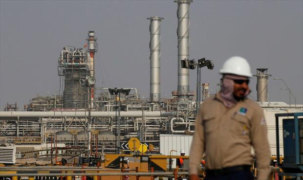 السعودية «مستعدة» لاتخاذ إجراءات إضافية غداة انهيار أسعار النفط