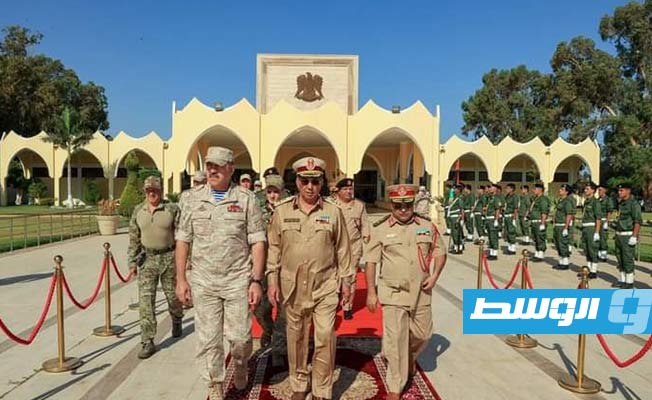 استقبال الوفد العسكري الروسي بمطار بنينا في بنغازي، الثلاثاء 22 أغسطس 2023. (شعبة الإعلام الحربي)