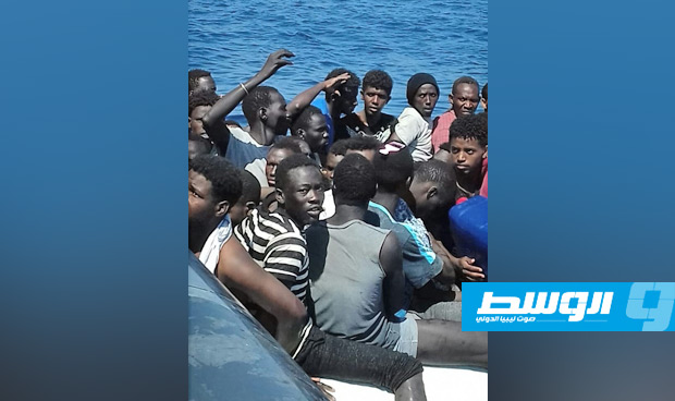 إنقاذ 134 مهاجرا وانتشال جثة وفقدان نحو 115 آخرين تحطم قاربهم قبالة الخمس