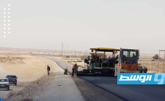 من المرحلة الأولى من مشروع طريق مرادة العقيلة، وربطه بالطريق الساحلي عند منطقة العقيلة. (حكومتنا)