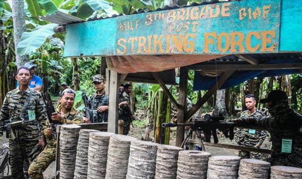 «جبهة تحرير مورو» الفلبينية تبدأ في نزع سلاحها تمهيدا لتحولها إلى حزب سياسي
