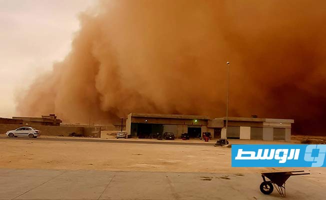 عاصفة رملية تغطي شوارع مدينة سلوق، 24 أغسطس 2023، (الإنترنت)