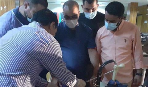 تدريب 20 طبيبا على معدات جراحة العظام الحديثة في «طرابلس الجامعي»