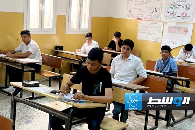 طلاب يؤدون امتحانات شهادة التعليم الأساسي، 19 مايو 2024. (وزارة التربية والتعليم)