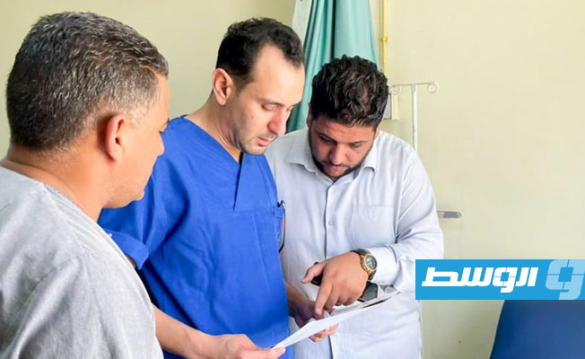 جانب من علاج المصابين نتيجة استعمال أدوات الذبح، 9 يوليو 2022. (مركز مصراتة الطبي)