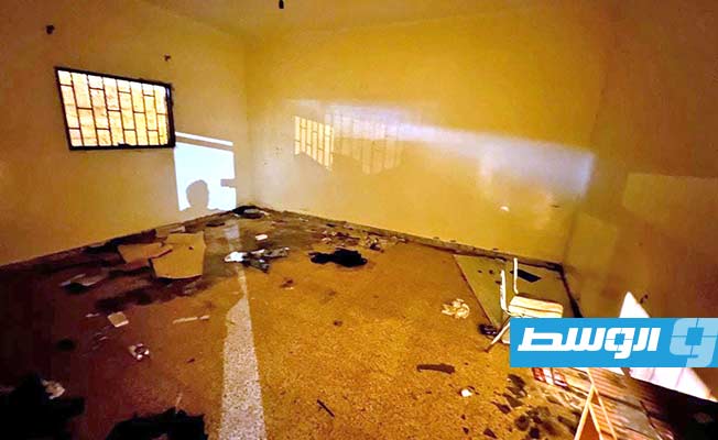 إخلاء المبنى التابع لمديرية أمن بنغازي من قبل البحث الجنائي. (الإدارة العامة للبحث الجنائي)