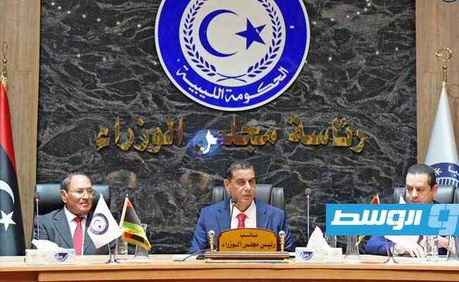 حكومة حماد تدعم مقترحات «الصيادلة العرب» لضبط تهريب الدواء المغشوش إلى ليبيا