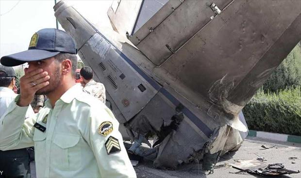 تحطم طائرة عسكرية إيرانية في أصفهان ونجاة الطيارين