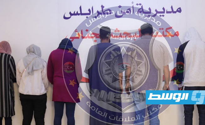 ضبط عاملين وافدين بحوزتهم وثائق مزورة في طرابلس