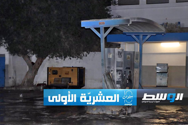محطة وقود بن عاشور في طرابلس بعد السيطرة على حريق سيارة، الإثنين 19 فبراير 2024 (مديرية أمن طرابلس)
