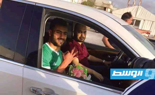 حسام حسن يصل إلى ليبيا للانضمام لصفوف الأهلي طرابلس