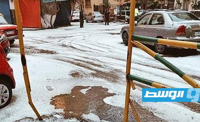 ثلوج في أحد أحياء مدينة الإسكندرية المصرية، 20 ديسمبر 2021. (فيسبوك)