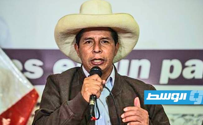 رئيس البيرو يجري تعديلا وزاريا بعد اتهامات لرئيس الحكومة بارتكاب عنف أسري
