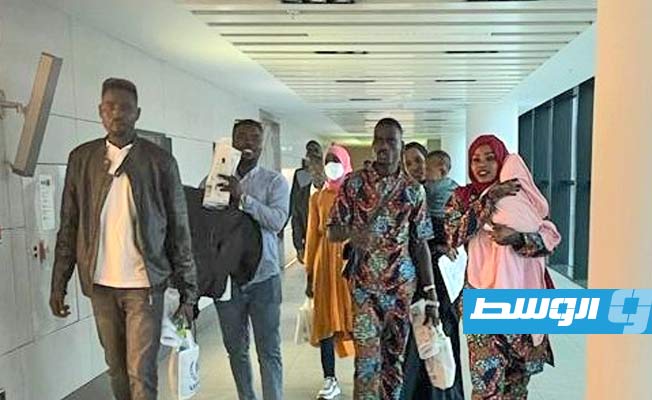 المهاجرون الذين جرى إجلاؤهم من ليبيا لى النيجر، الثلاثاء 1 نوفمبر 2022. (مفوضية اللاجئين)
