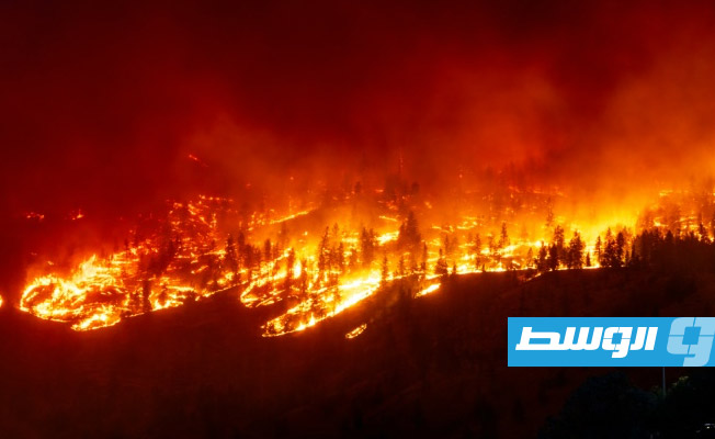 رئيس الوزراء الإسباني يأمل في تطويق حريق جزيرة تينيريفي «خلال أيام»