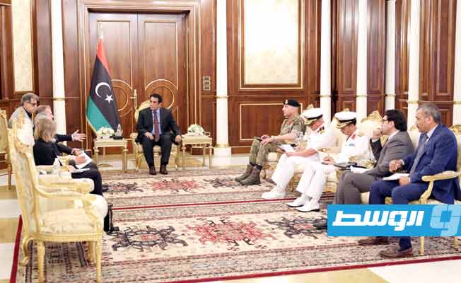 لقاء المنفي مع مبعوث الرئيس الفرنسي الخاص إلى ليبيا بول سولير، الخميس 8 يونيو 2023. (المجلس الرئاسي)