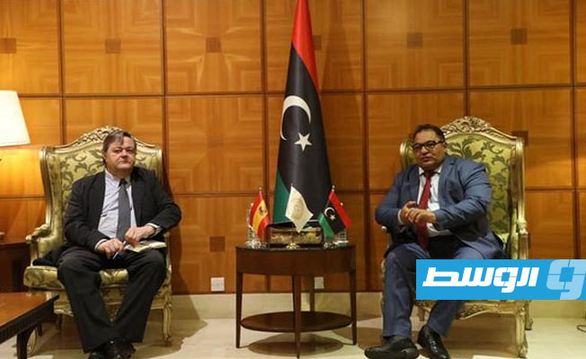 القيب يبحث مع سفير إسبانيا تسهيل دراسة الطلاب الليبيين