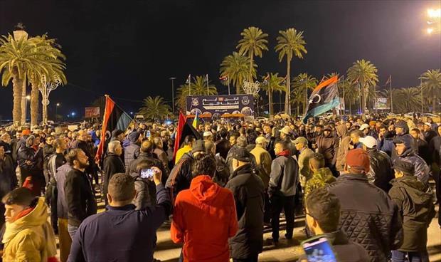 تظاهرات في طرابلس ومصراتة تندد بقصف الكلية العسكرية في الهضبة