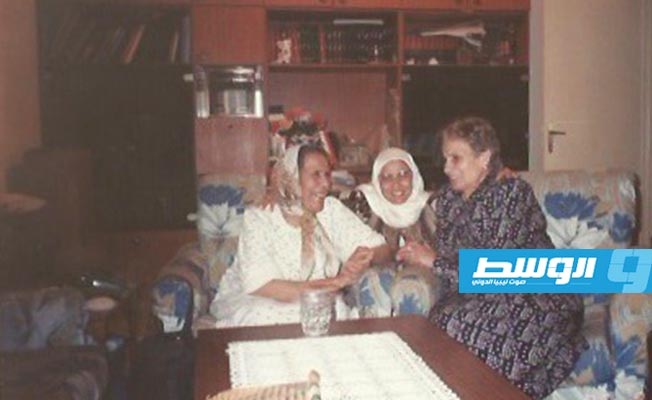 جلسة حميمية مع رائدات الإعلام في ليبيا مع السيدة خديجة الجهمى