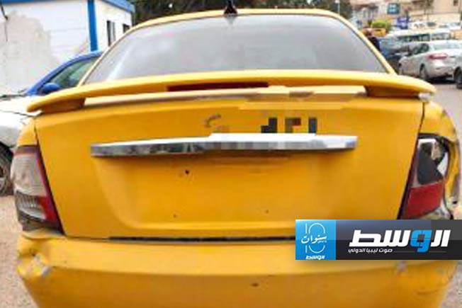 سيارة استخدمها المتهمان في واقعة خطف وسرقة وافد، 22 أبريل 2024. (مديرية أمن طرابلس)
