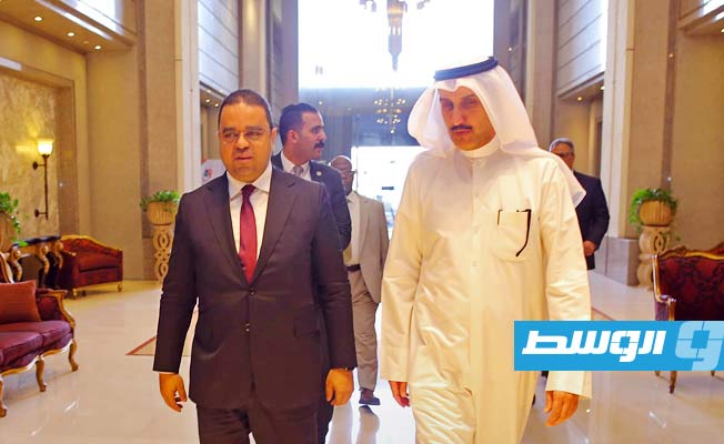 وزير العمل يصل القاهرة للمشاركة في مؤتمر العمل العربي