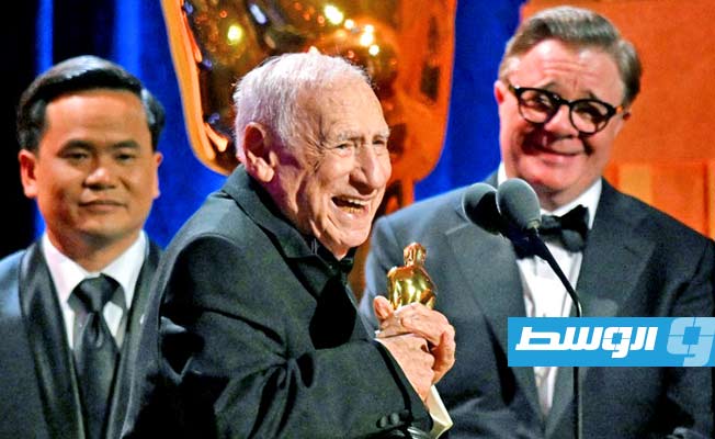 منح جائزة أوسكار فخرية لسيد الكوميديا في هوليوود مل بروكس