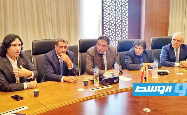 اجتماع الوفد الاقتصادي الليبي مع رئيس اتحاد الغرف التجارية المصري. (الاتحاد العام لغرف التجارة والزراعة والصناعة)
