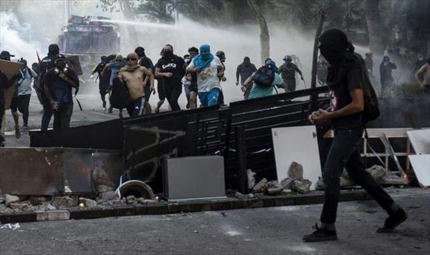 تظاهرات وأعمال عنف في تشيلي في اليوم الخمسين من «الأزمة الاجتماعية»