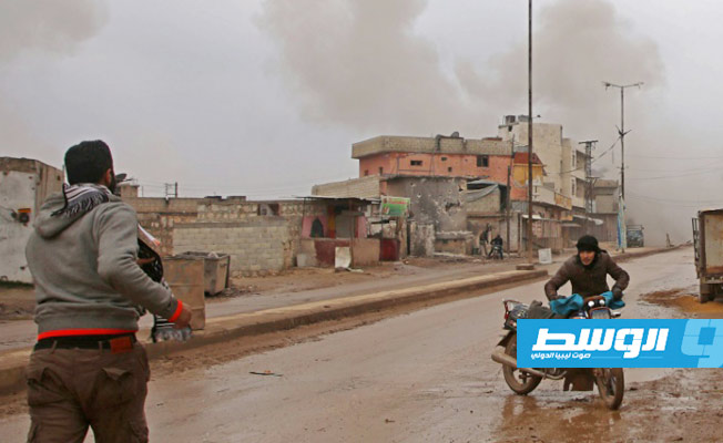 المرصد السوري: 8 قتلى بينهم مدنيون في قصف لقوات النظام