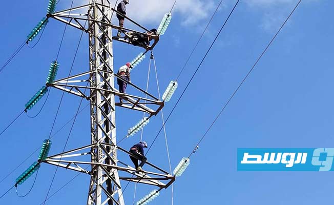 شركة الكهرباء: الانتهاء من صيانة دائرة مفترق الطرق في مدينة الأبرق