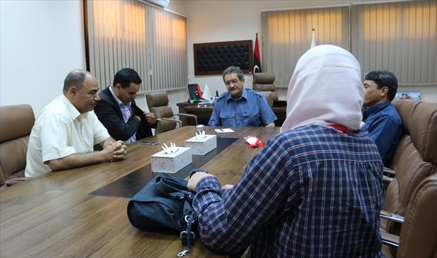 عميد بنغازي يتابع أعمال مركز القلب ومصرف الدم ومستشفى الهواري العام