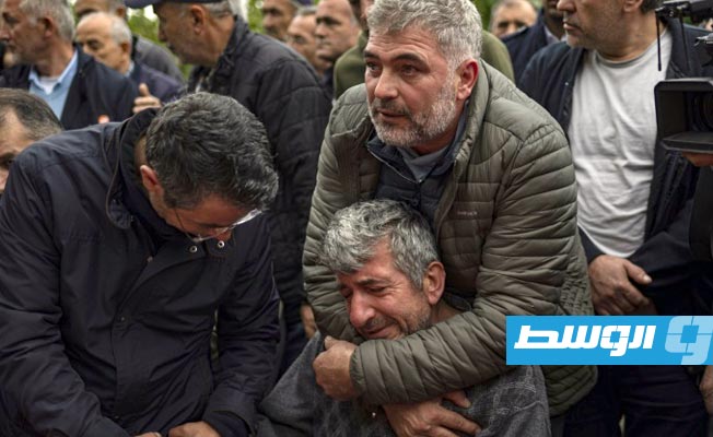 قرية تركية تشيع ضحايا انفجار منجم الفحم.. «جميعهم شبان»