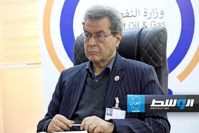 الرقابة الإدارية تقرر وقف وزير النفط محمد عون عن العمل