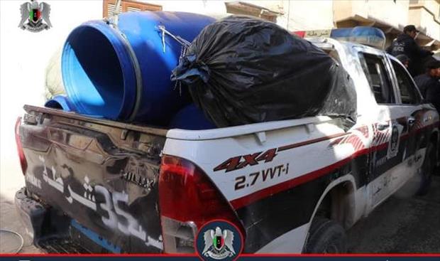 بعض كميات الخمور التي صادرتها شرطة النجدة في بنغازي، 21 ديسمبر 2019. (مديرية أمن بنغازي)