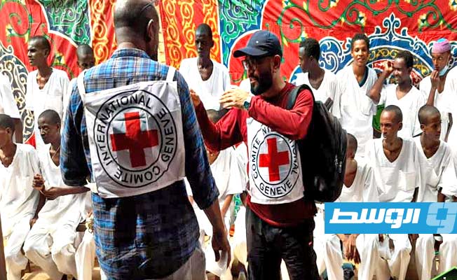 الجيش السوداني يسلم الصليب الأحمر أطفالا قصر جندتهم «الدعم السريع»