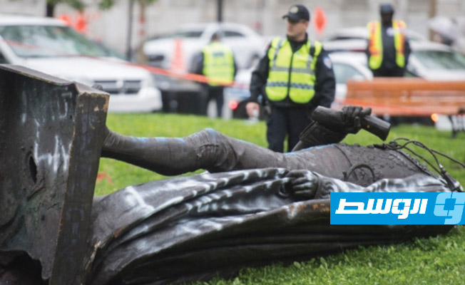 تخريب تمثال «مكدونالد» في مونتريال