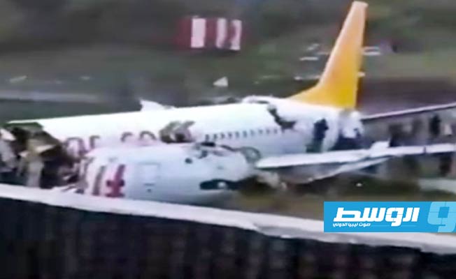 ارتفاع حصيلة انشطار طائرة وخروجها عن المدرج في إسطنبول إلى 120 جريحا