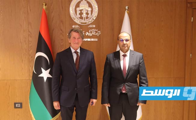 القنصل الإيطالي الجديد يصل بنغازي ويلتقي رئيس المجلس التسييري للبلدية