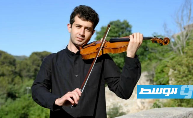 عازف كمان سوري يشكر بـ«الموسيقى» بلدة فرنسية استضافته