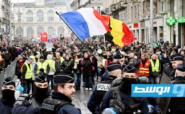 إضرابات واحتجاجات جديدة على مشروع تعديل نظام التقاعد في فرنسا