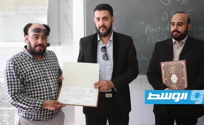 جامعة طبرق تكرم طلاب كلية التقنية الطبية المبتكرين