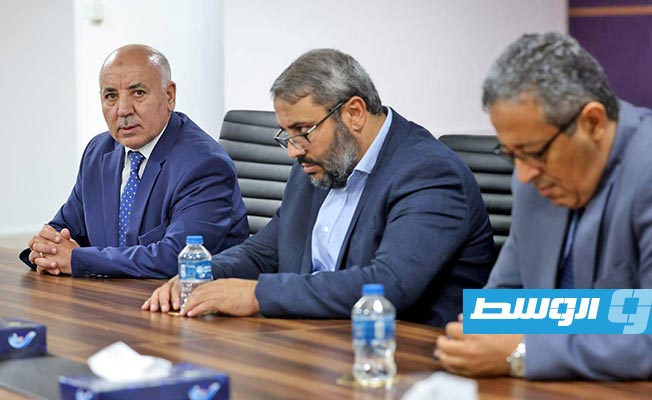 لقاء المنفي مع عدد من رؤساء الأحزاب في طرابلس، الخميس 17 نوفمبر 2022. (المجلس الرئاسي)