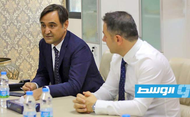من اجتماع رئيس مجلس إدارة الشركة العامة للكهرباء د. محمد عمر المشاي مع شركة «انكا» التركية، 24 أغسطس 2022. (الشركة العامة للكهرباء)