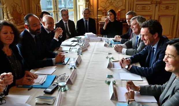 الحكومة الفرنسية تكشف عن مشروعين لإصلاح نظام التقاعد