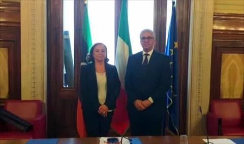 وزيرة داخلية إيطاليا تطالب الاتحاد الأوروبي بمساعدة ليبيا في مواجهة الهجرة غير الشرعية