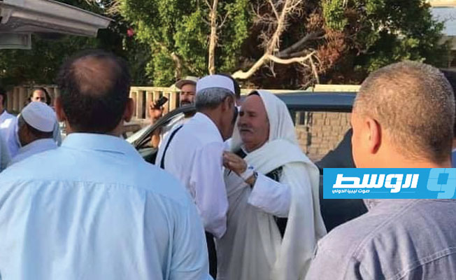 83 حاجًا وحاجة من بني وليد يغادرون إلى الأراضي المقدسة عبر مطار مصراتة